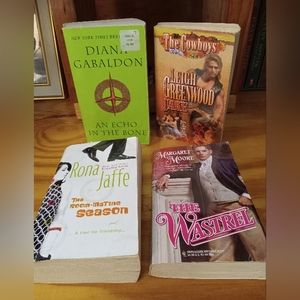 New York Times Best Sellers 4 BOOK BUNDLE!